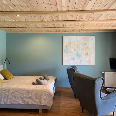 Lubia Baltic Sea, Garden ,parking ,dog Firendly, In