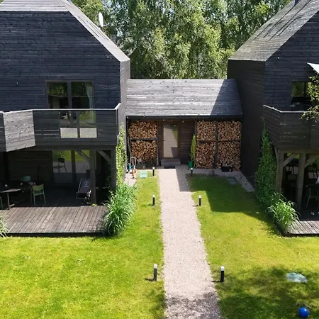 Lubia Baltic Sea, Garden ,parking ,dog Firendly, In 아파트