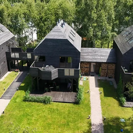 Lubia Baltic Sea, Garden ,parking ,dog Firendly, In *